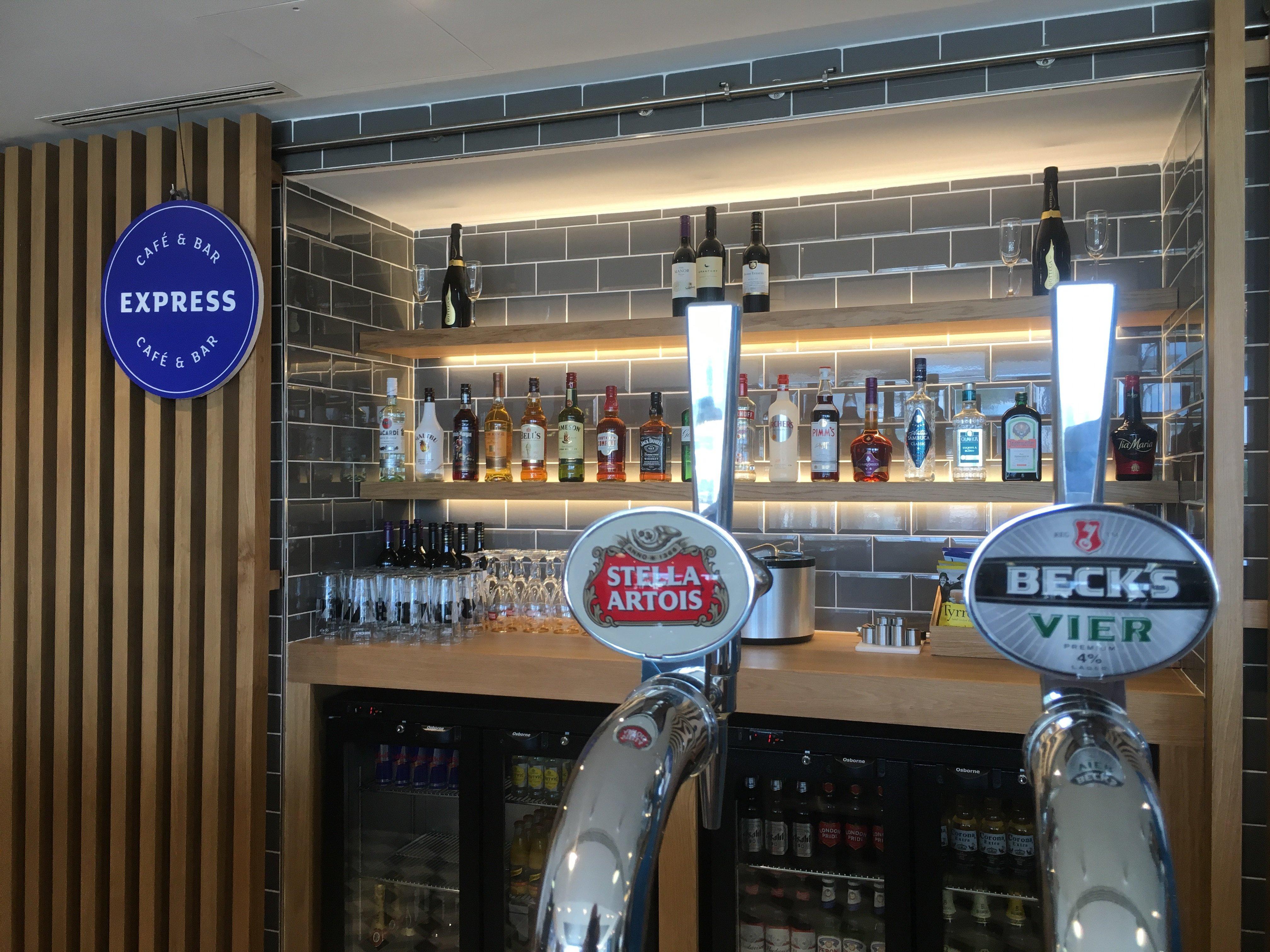 Holiday Inn Express St. Albans - M25, Jct.22 St Albans Екстер'єр фото